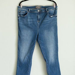 Torrid Midfit Skinny Crop Jeans Size 16
